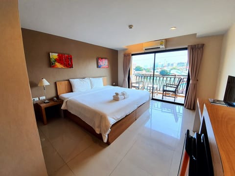 Standard Double Room | Premium bedding, free minibar items, in-room safe, free WiFi