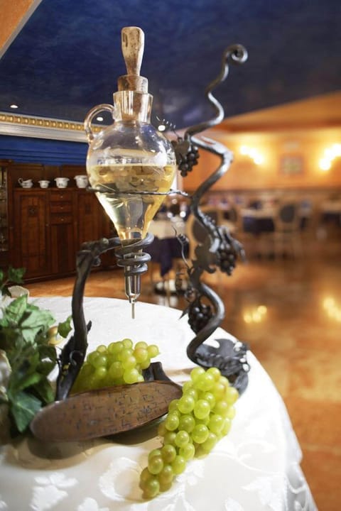 Breakfast, lunch, dinner served; local cuisine 