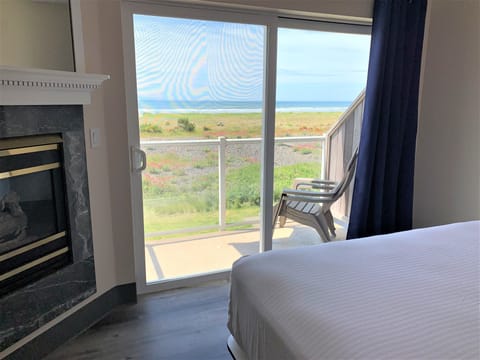 Classic Suite, 2 Queen Beds, Jetted Tub, Ocean View | In-room safe, individually decorated, individually furnished