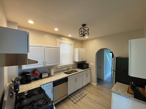 Fully equipped kitchen