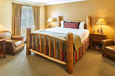 Deluxe Room | Egyptian cotton sheets, premium bedding, down comforters, pillowtop beds