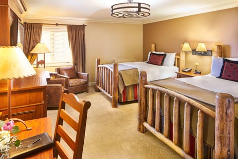 Deluxe Room | Egyptian cotton sheets, premium bedding, down comforters, pillowtop beds