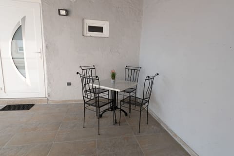 Blue Marine Apartment