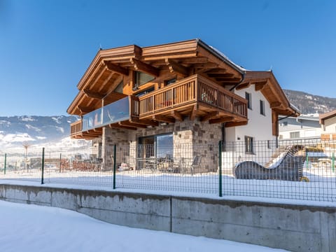 Holiday Home Exterior [winter]