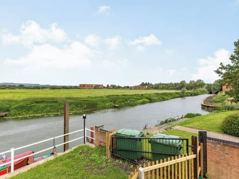 Surrounding area | Avon Lock Cottage - Avon Lock Cottages, Tewkesbury