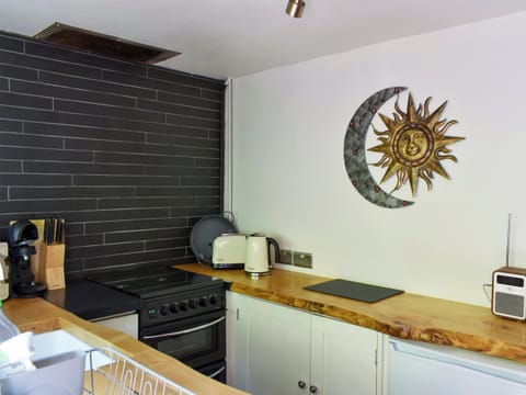 Kitchen | Squirrel Cottage - Banc Llugwy Cottages, Betws-y-Coed
