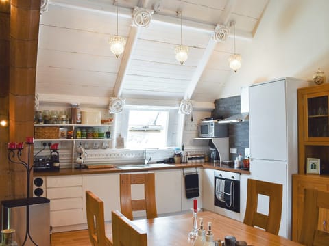 Kitchen/diner | White Sands, Criccieth