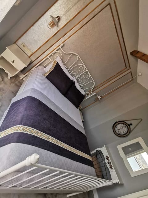 Individually decorated, desk, laptop workspace, free WiFi