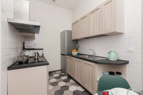 Apartment | Private kitchen | Fridge, microwave, oven, stovetop