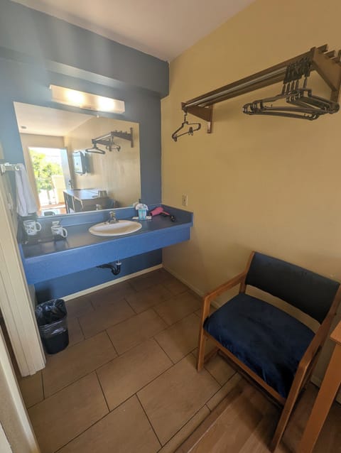 Deluxe Room, 2 Double Beds, Non-Smoking, Street Parking, One Parking Space | Bathroom | Hydromassage showerhead, designer toiletries, hair dryer, soap
