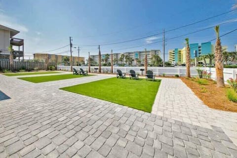 305 Barracuda Ave Unit B-small-002-014-615a 55-666x444-72dpi