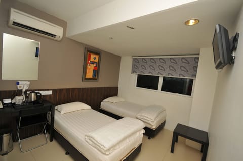 Twin Deluxe | Desk, free WiFi, bed sheets