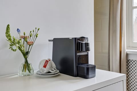 Cribs/infant beds, rollaway beds, free WiFi, bed sheets