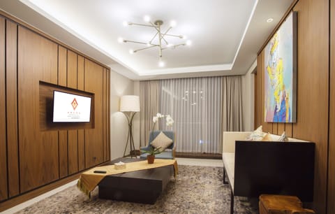 Suite | Living area | LCD TV