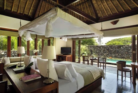 Villa (Pool) | Premium bedding, minibar, in-room safe, laptop workspace