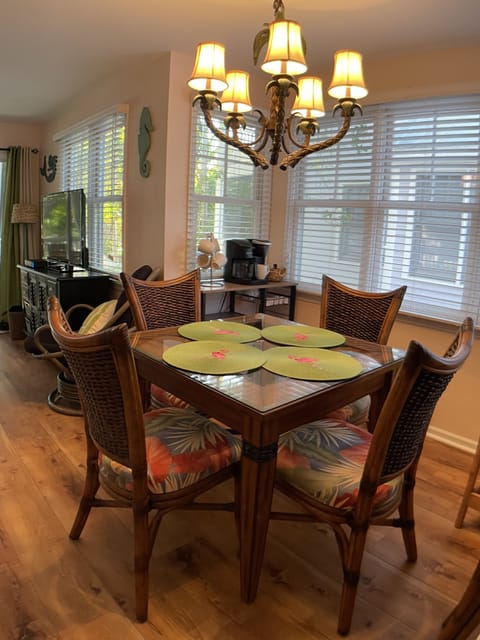 Dining area and coffee bar