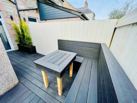 Spacious outdoor area