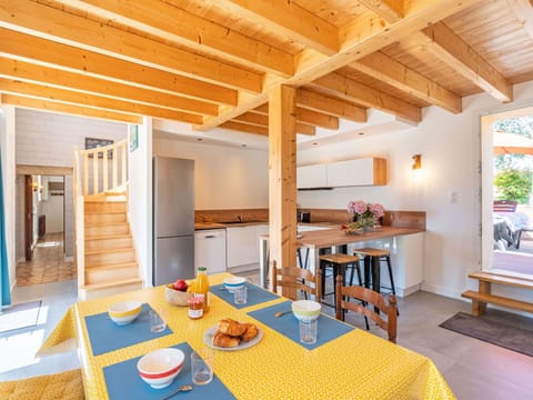 Table, Furniture, Property, Wood, Orange, Interior Design, Couch, Flooring, Floor, Beam