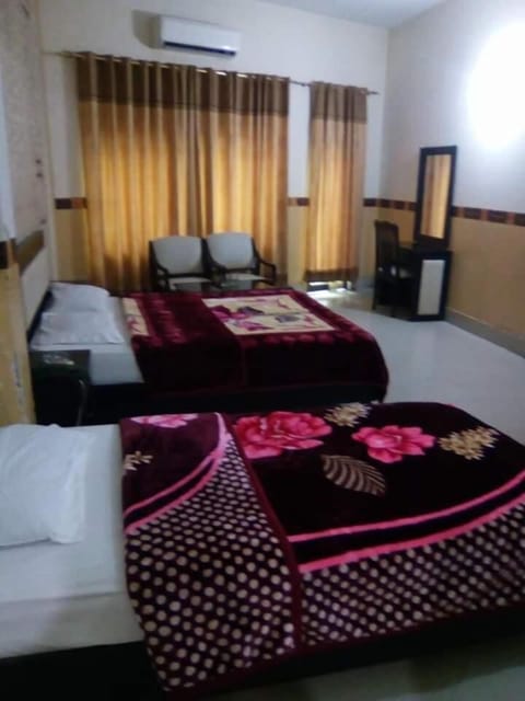 Deluxe Triple Room | Free WiFi, bed sheets