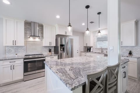 Open kitchen to dining room and living room