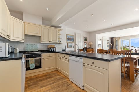 Beach Front House, Direct Beach Access, Spectacular Sea Views