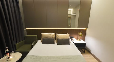 Double Room | Minibar, soundproofing, free WiFi, bed sheets