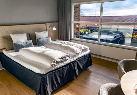 Hypo-allergenic bedding, individually decorated, free WiFi, bed sheets