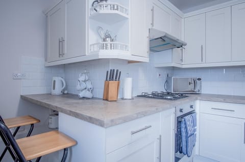 Starfish Apartment - 2 Bedroom Apartment - Tenby (4474)