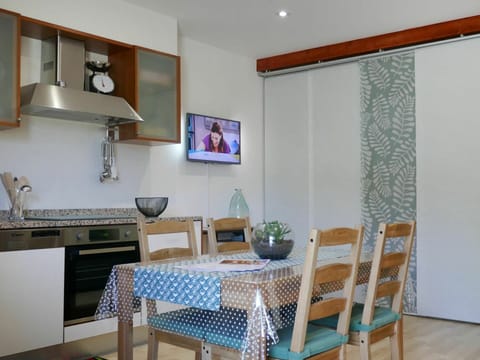 Furniture, Property, Table, Cabinetry, Azure, Chair, Countertop, Wood, Interior Design, Floor