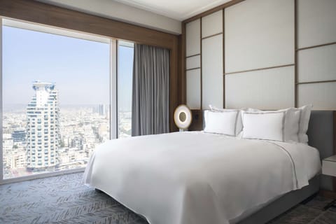 Suite (Panorama) | Premium bedding, down comforters, minibar, in-room safe