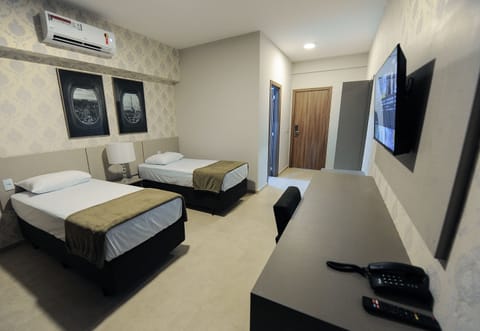 Executive Single Room | Laptop workspace, free WiFi, bed sheets