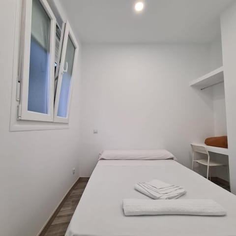 Standard Double Room, 1 Double Bed, Shared Bathroom | Free WiFi, bed sheets