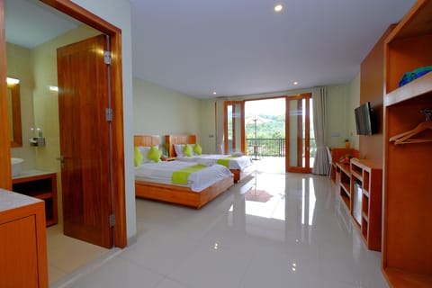 Panoramic Twin Room, Multiple Beds, Balcony, Mountain View | Minibar, individually decorated, individually furnished, desk
