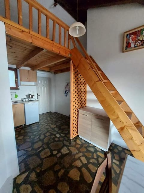 House, 1 Bedroom, Smoking, Balcony | Living area