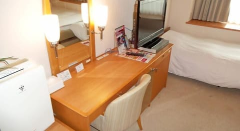 Desk, iron/ironing board, free WiFi