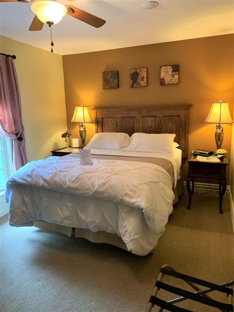 Standard Room, 1 Queen Bed, Garden View (Secord Room) | Pillowtop beds, individually decorated, individually furnished