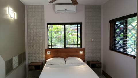 Deluxe Double Room | In-room safe, individually decorated, individually furnished