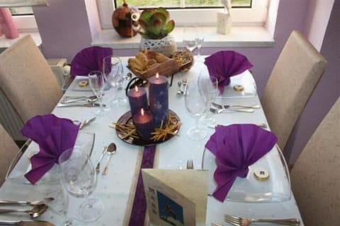 Lunch and dinner served, Regional cuisine