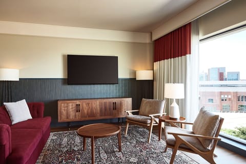 Suite, 1 King Bed, View | In-room safe, individually decorated, individually furnished, desk