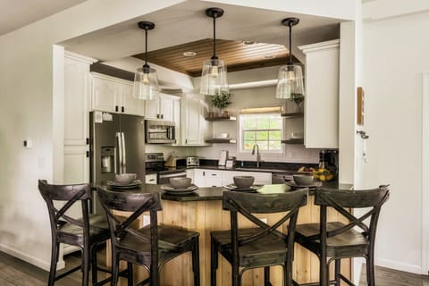 A beautiful fully stocked kitchen with everything you could possibly need!