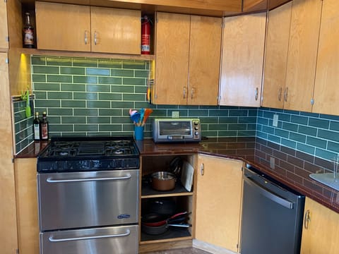 Gas Range, Dishwasher, Sink Disposal, Air Fryer