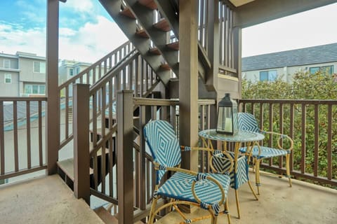 Living room/kitchen patio