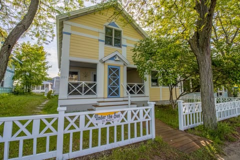 Welcome to Under the Sun & Over the Moon - Lovely home located just steps away from Lake Michigan, Beachwalk's own private Lake Kai, the Beachwalk office, and pool.