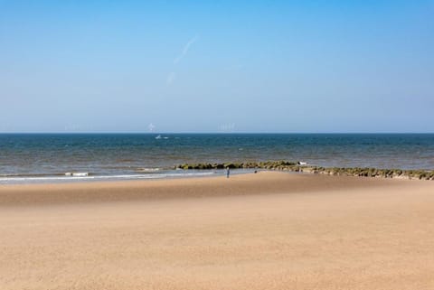 Cottage | Beach