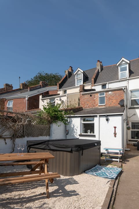 Family House, Private Bathroom, Courtyard View | Exterior