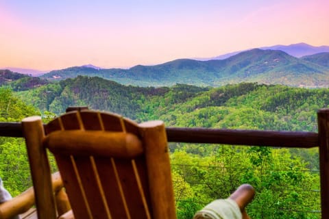 Sit back and watch the ridgelines roll out like a living postcard