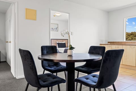 Standard Apartment, 2 Bedrooms | Living area | Plasma TV