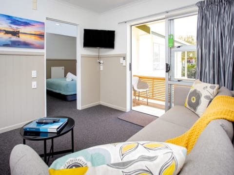 Two Bedroom Motel | Iron/ironing board, free cribs/infant beds, free WiFi, bed sheets