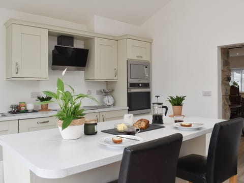 Kitchen | Ty John, Abererch