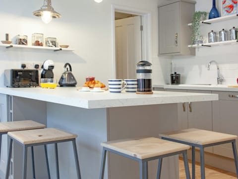Kitchen | Haldon View, Lympstone
